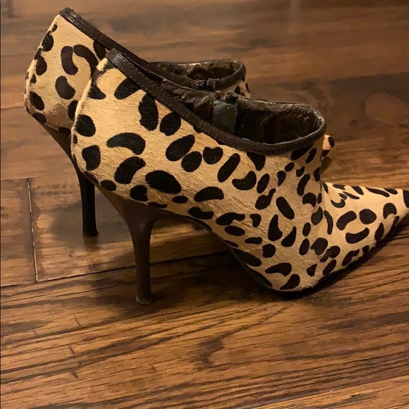 Town Shoes Leopard Heels - Picture 4 of 6